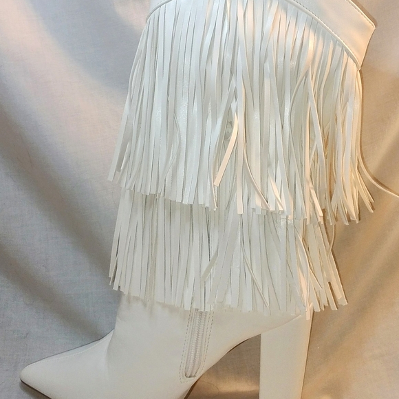 Liliana Fringed White Leather Cowgirl Boots Brand New With Tags No Box. Size 5.5 - Picture 3 of 12